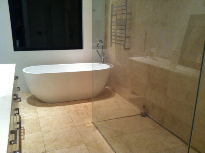 renovationsalledebainsmall